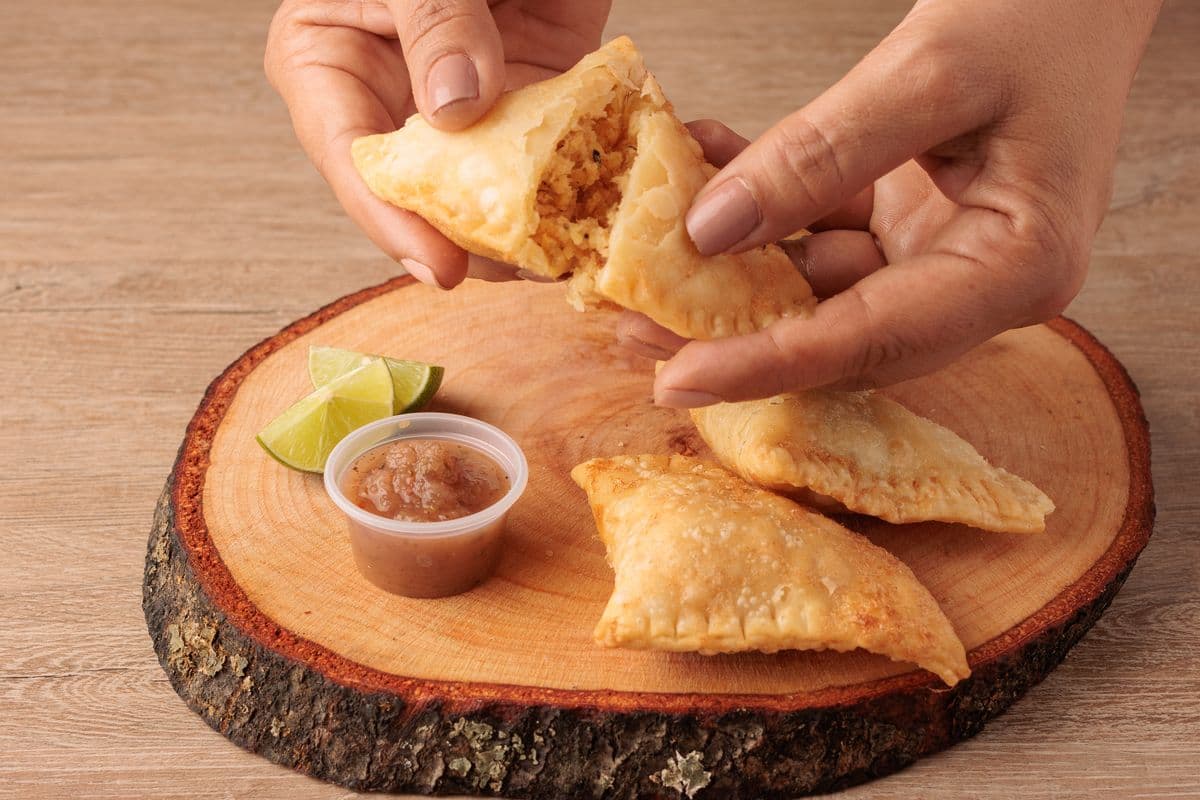 Empanadas Croky de jamón y queso recién preparadas